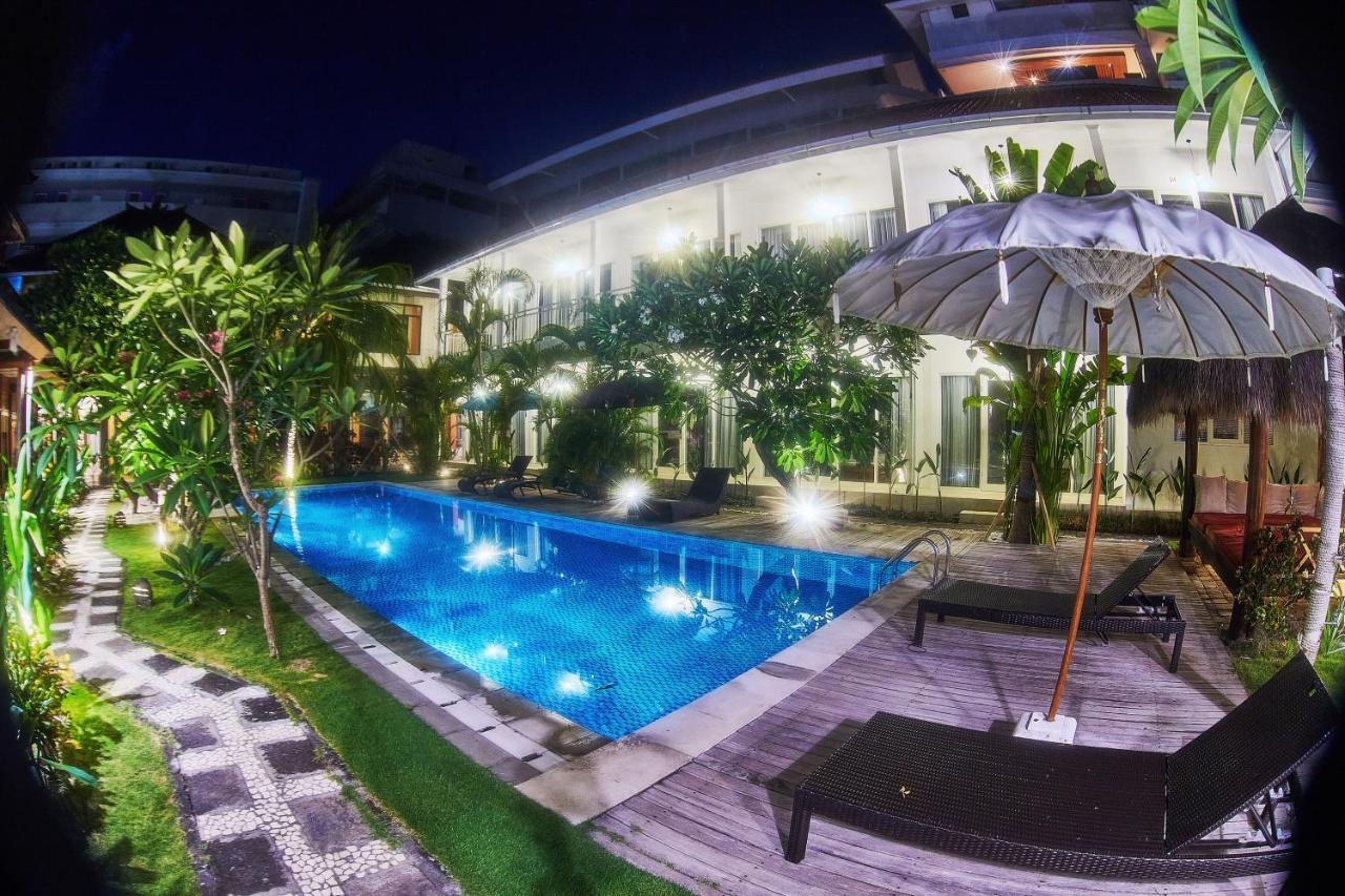 Easy Surf Camp Hotel Kuta Lombok Eksteriør billede