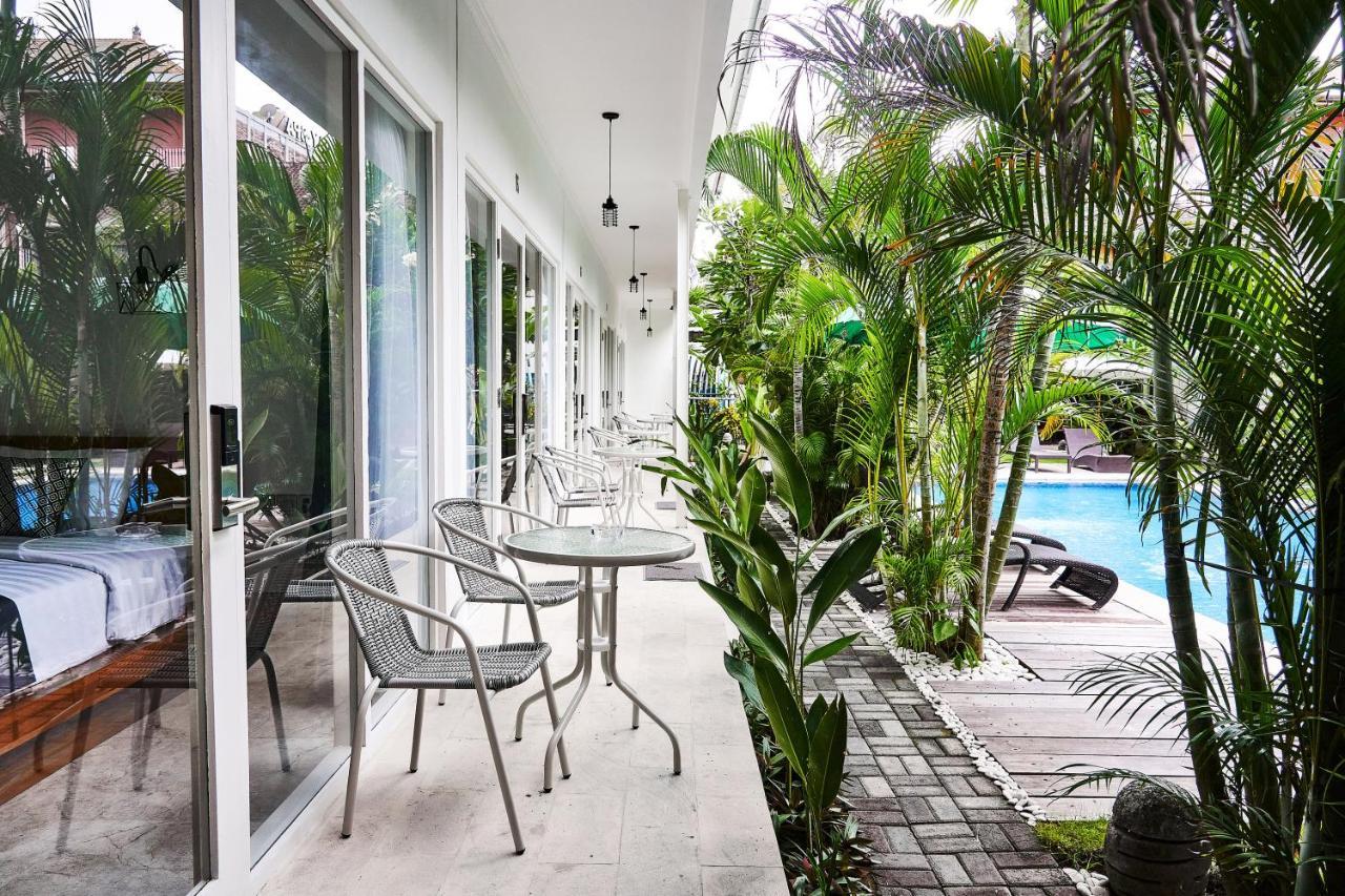 Easy Surf Camp Hotel Kuta Lombok Eksteriør billede