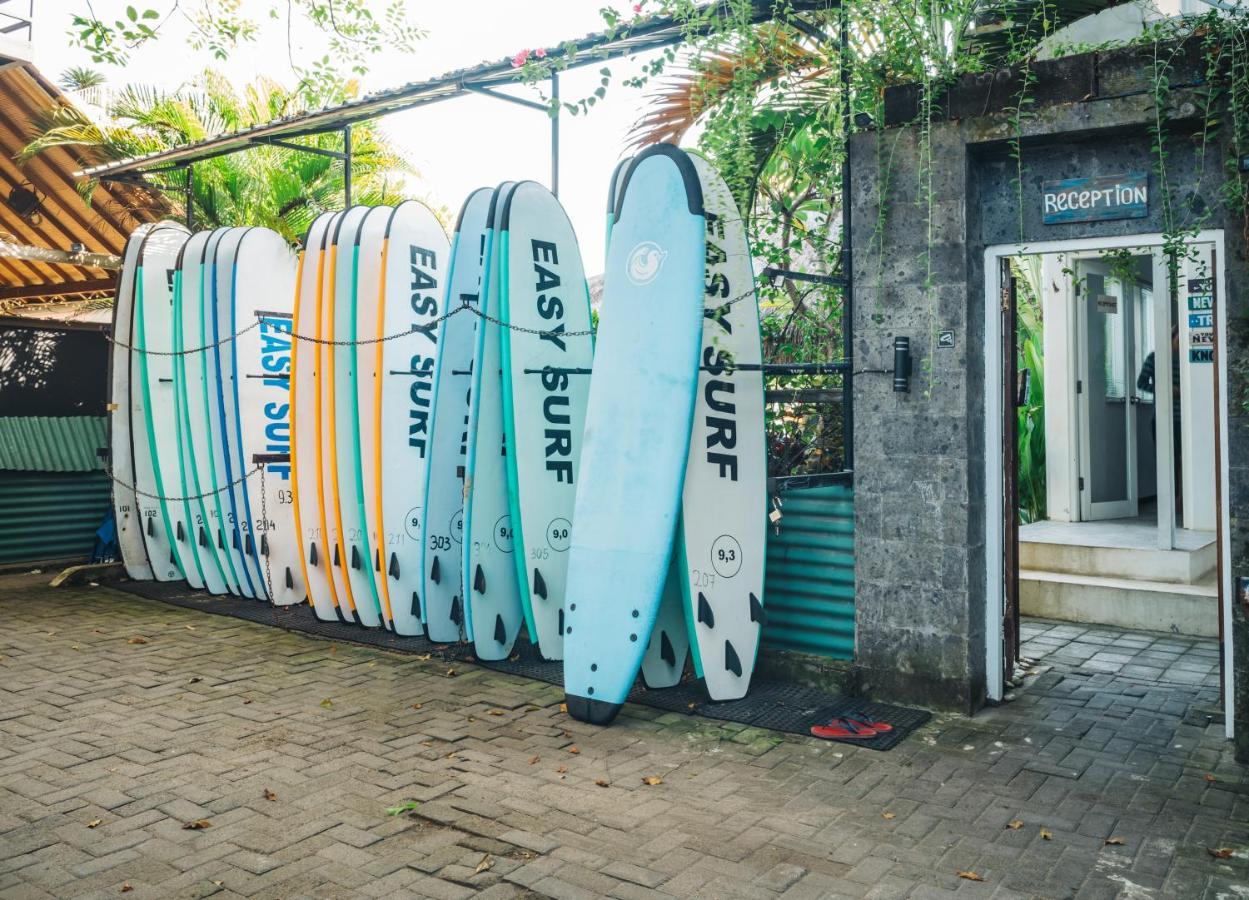 Easy Surf Camp Hotel Kuta Lombok Eksteriør billede
