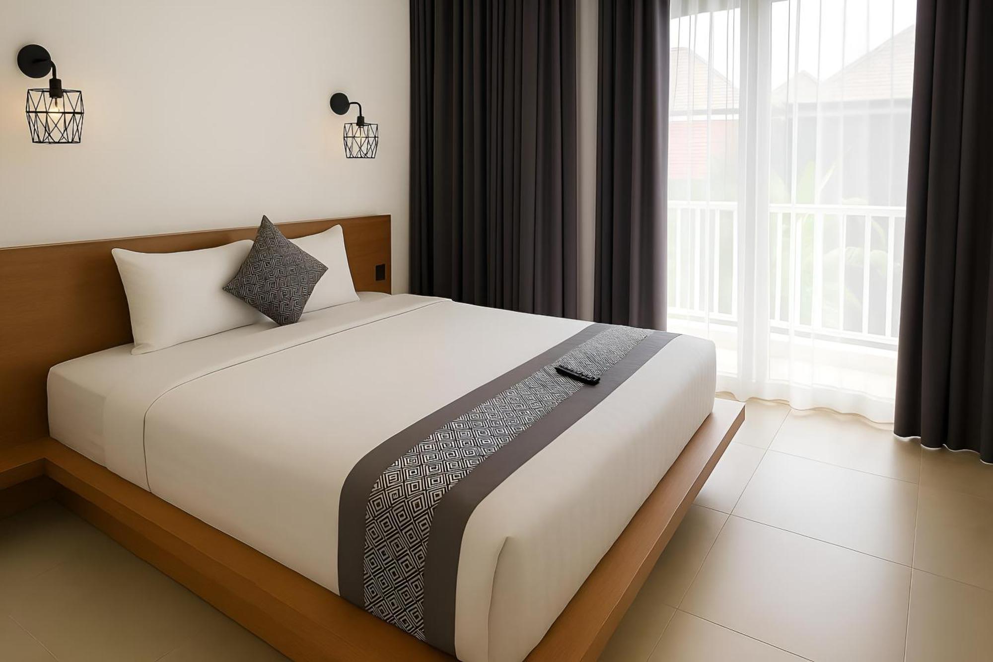Easy Surf Camp Hotel Kuta Lombok Eksteriør billede